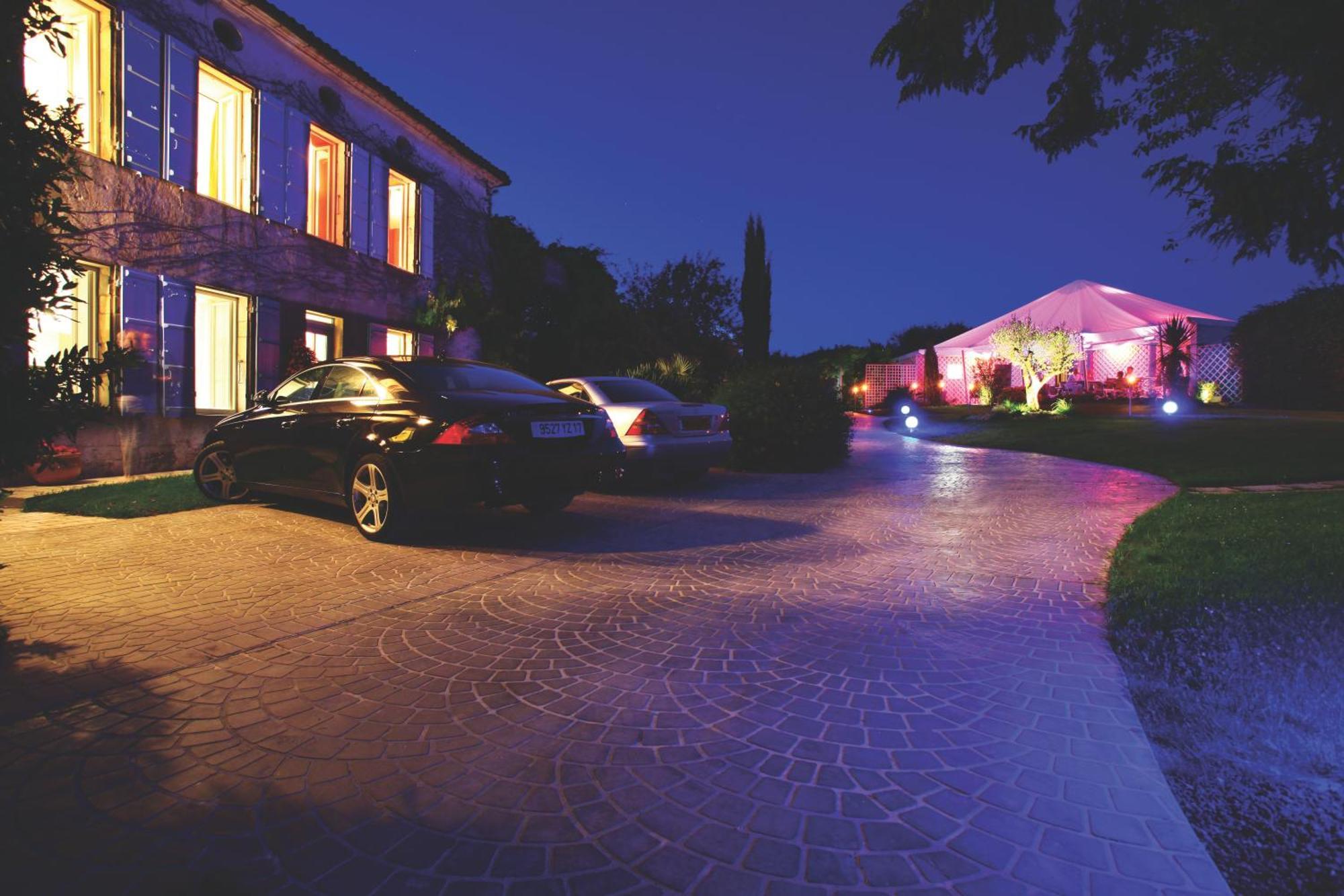L'Hedoniste Hotel Cherac ภายนอก รูปภาพ