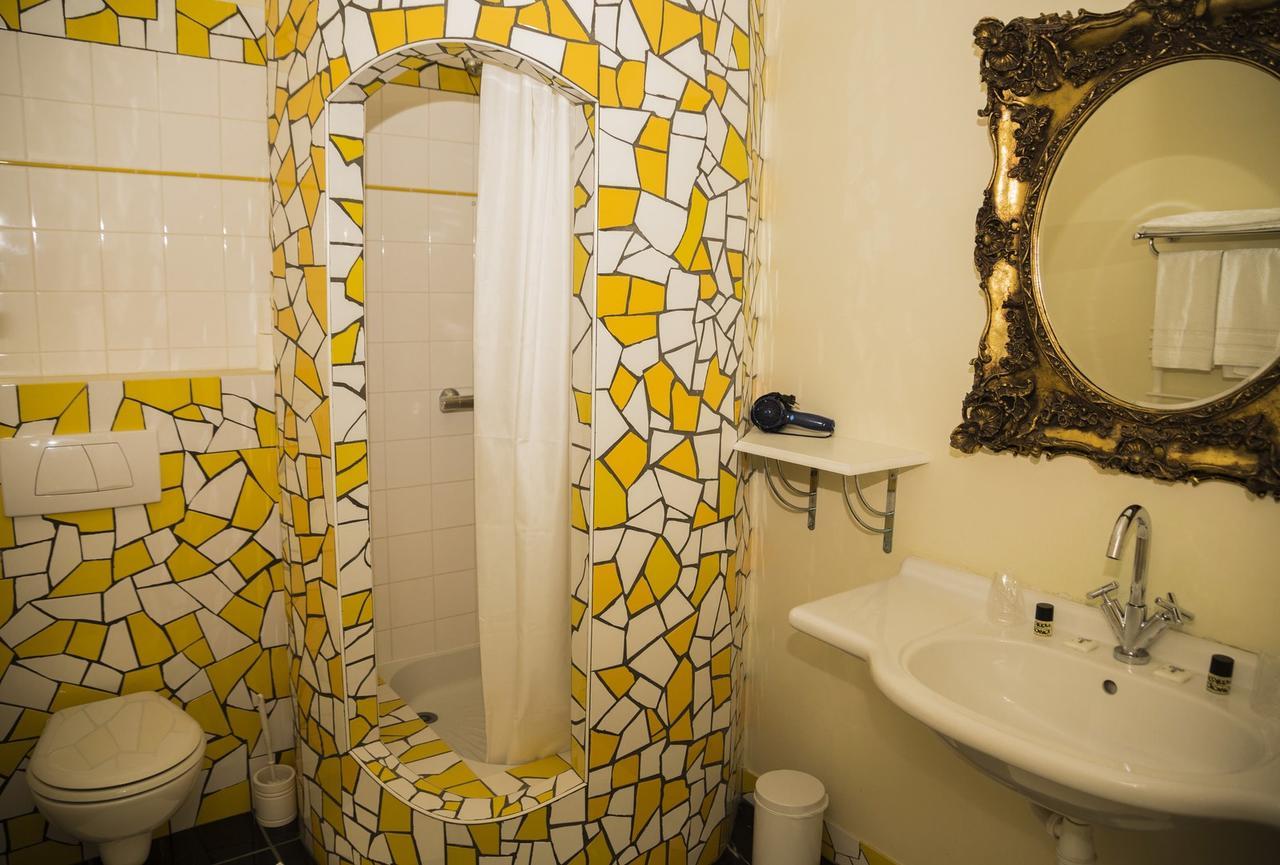 L'Hedoniste Hotel Cherac ภายนอก รูปภาพ